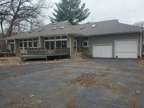 2801 12th Avenue, Rock Island, IL 61201