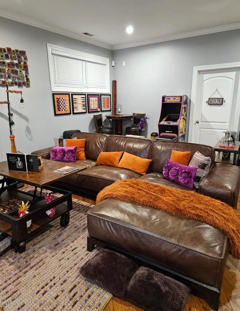 3560 S Giles Avenue, Chicago, IL 60653 - #2