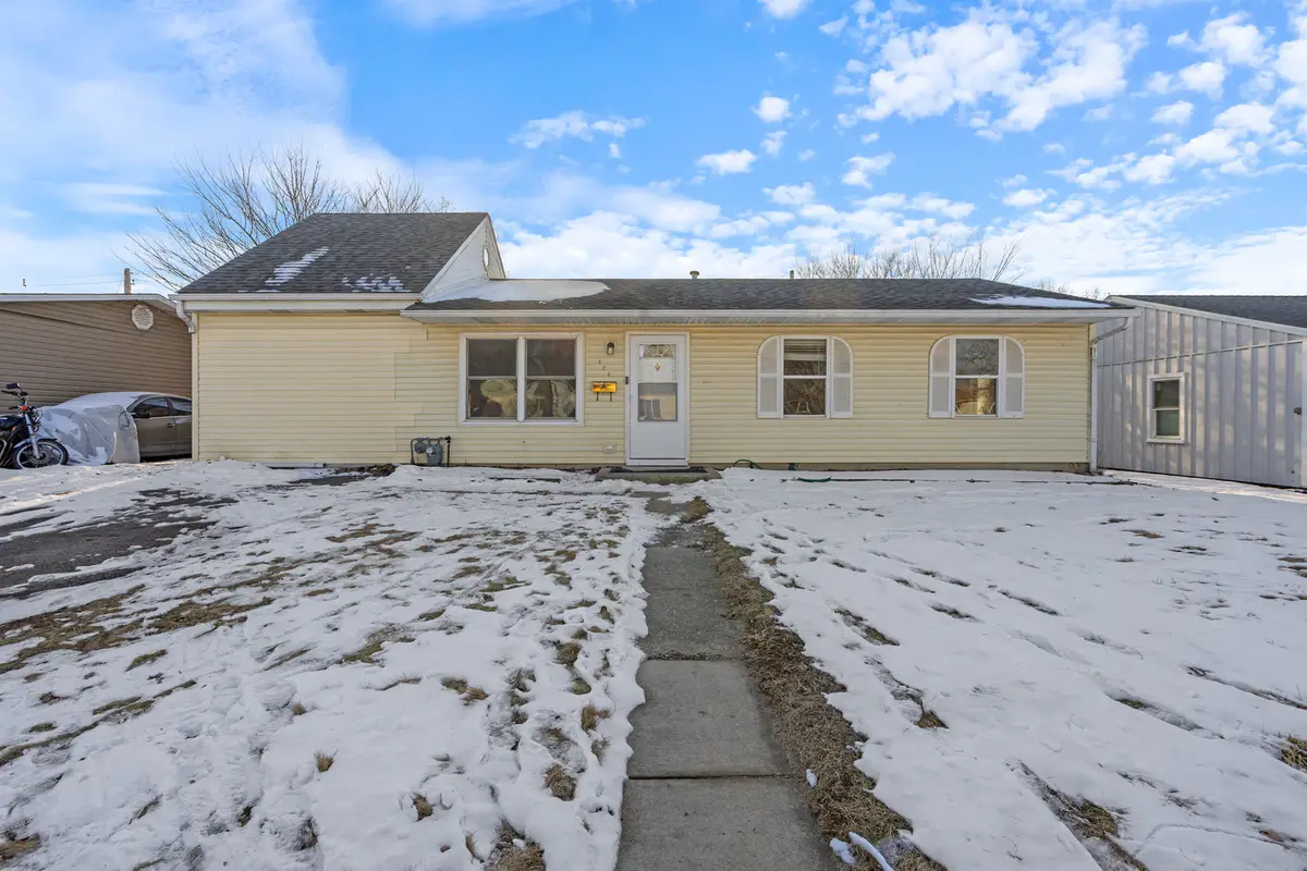 424 Kenyon Avenue, Romeoville, IL 60446 - #1