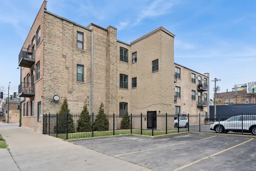 1560 W Wabansia Avenue #3F, Chicago, IL 60642 - #2