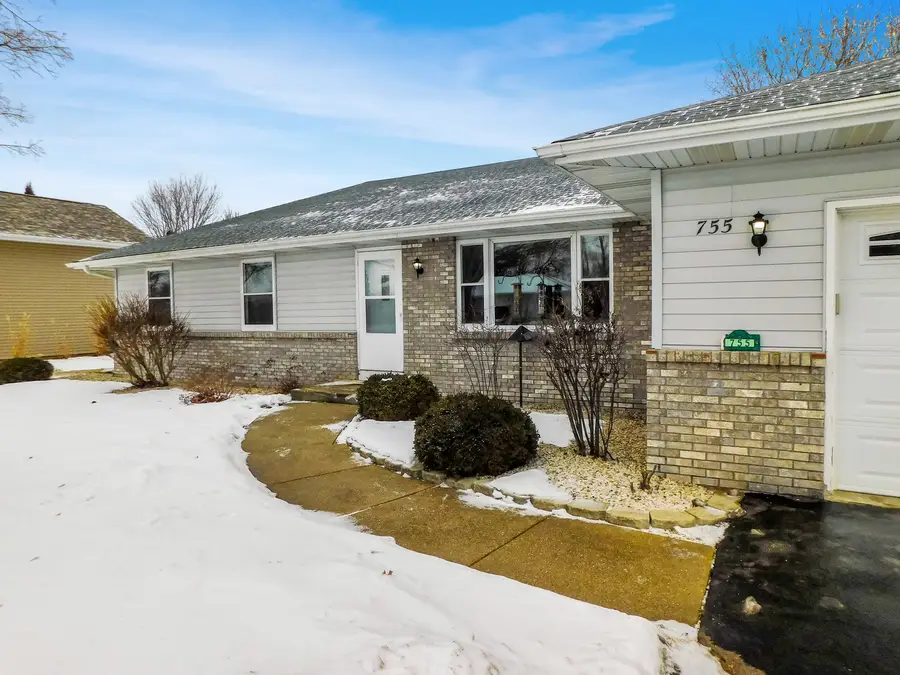 755 Loomis Drive, Rockton, IL 61072 - #3