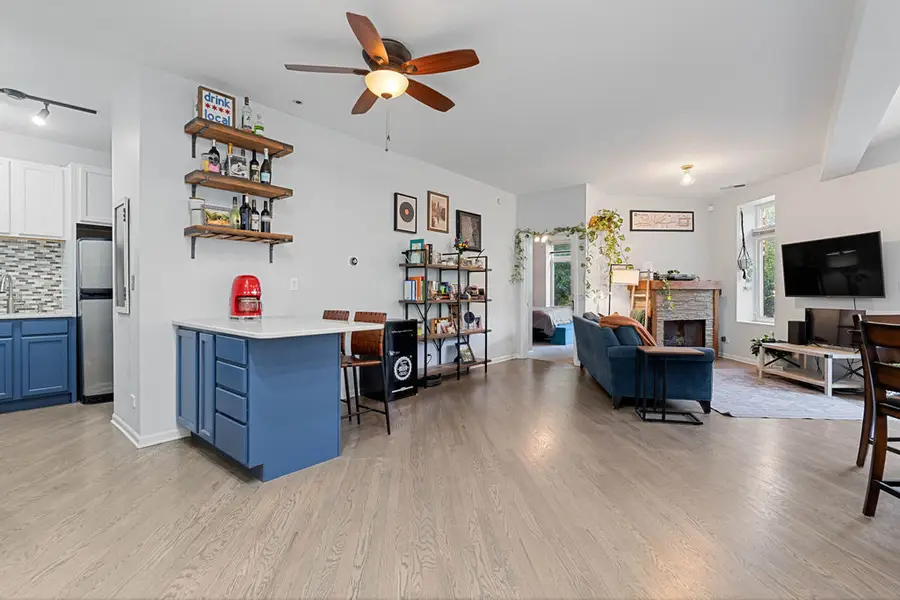 2758 W Francis Place #204, Chicago, IL 60647 - Image #2