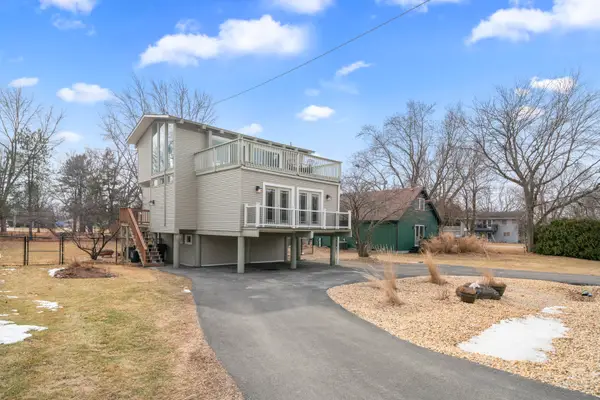 1740 Holiday Drive, Lake Holiday, IL 60548