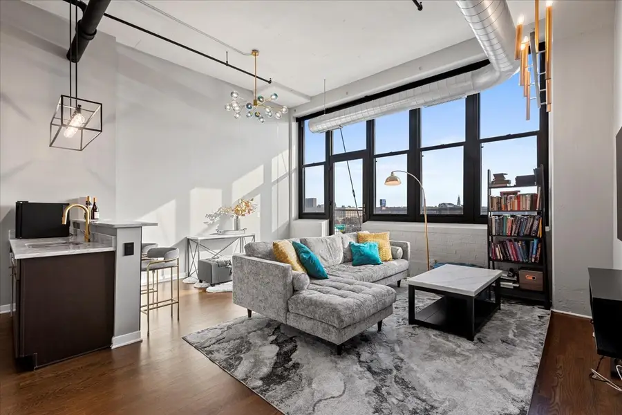 1224 W Van Buren Street #304, Chicago, IL 60607 - #2