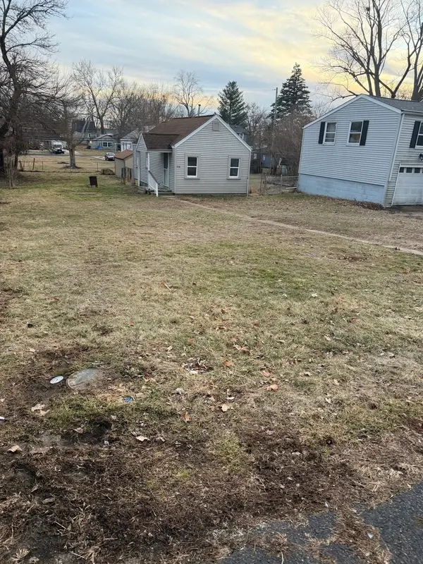 2218 W Tripp Avenue, Peoria, IL 61604