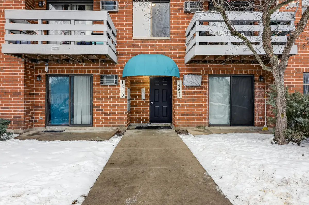 1351 N Winslowe Drive #302, Palatine, IL 60074 - #1