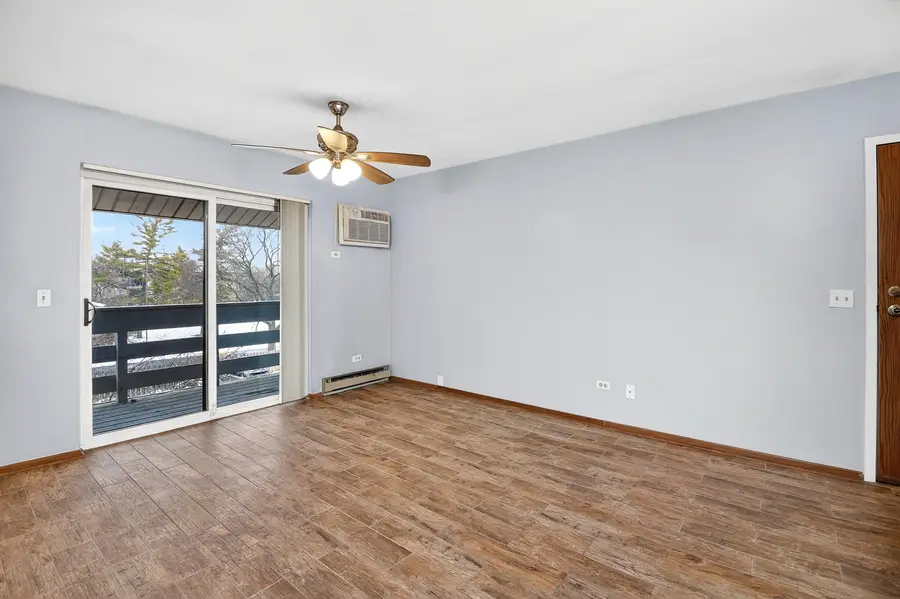 1351 N Winslowe Drive #302, Palatine, IL 60074 - #3