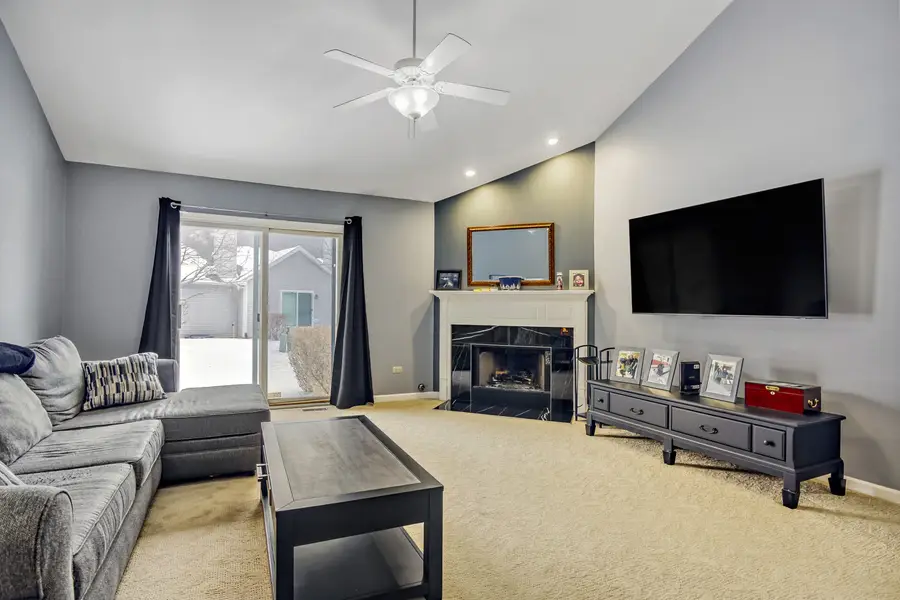 2714 Lake Side Circle, Joliet, IL 60431 - Image #2