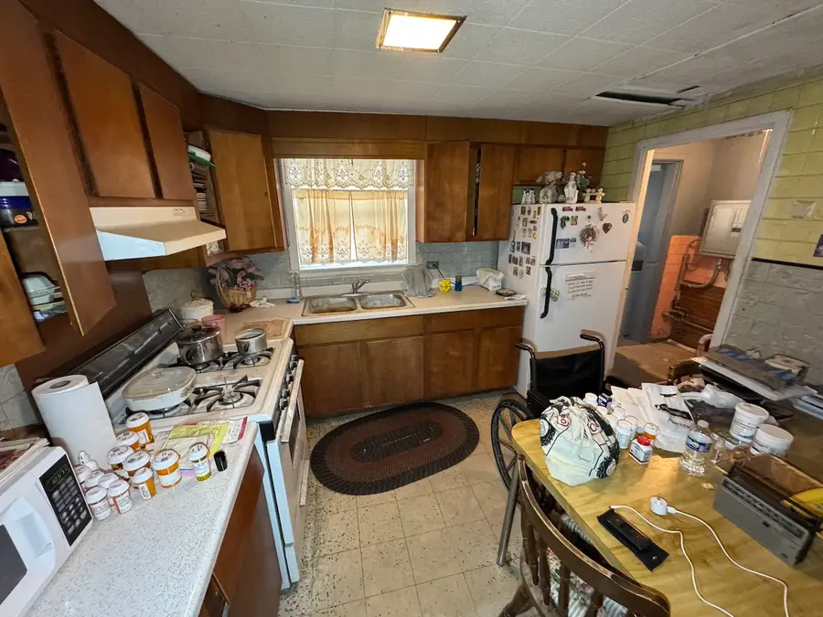 1811 N Raynor Avenue #1811, Crest Hill, IL 60403 - #2