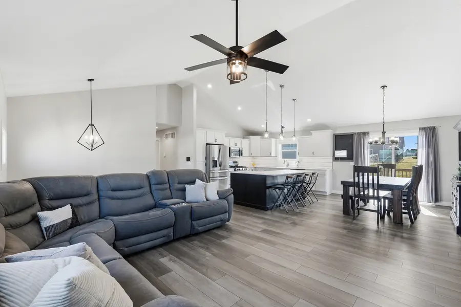 1241 W 63rd Street, Davenport, IA 52806 - #3