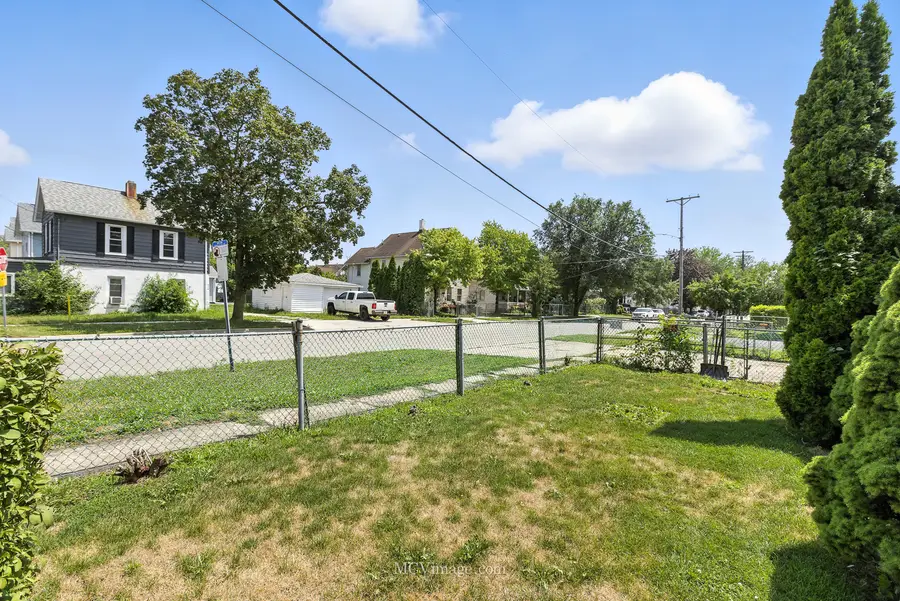 514 E Jackson Street, Joliet, IL 60432 - #2