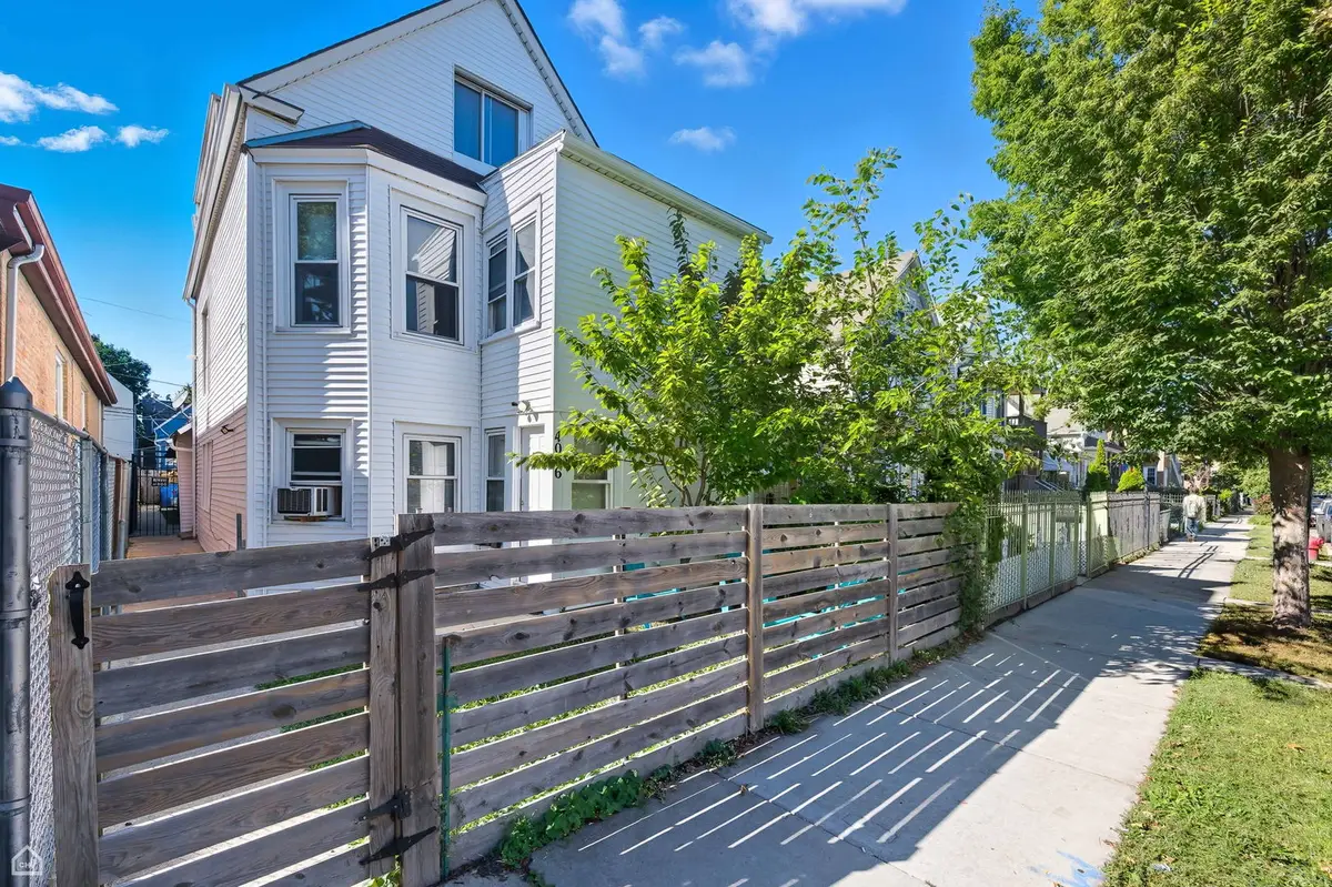 4026 N Kimball Avenue, Chicago, IL 60618 - Image #1