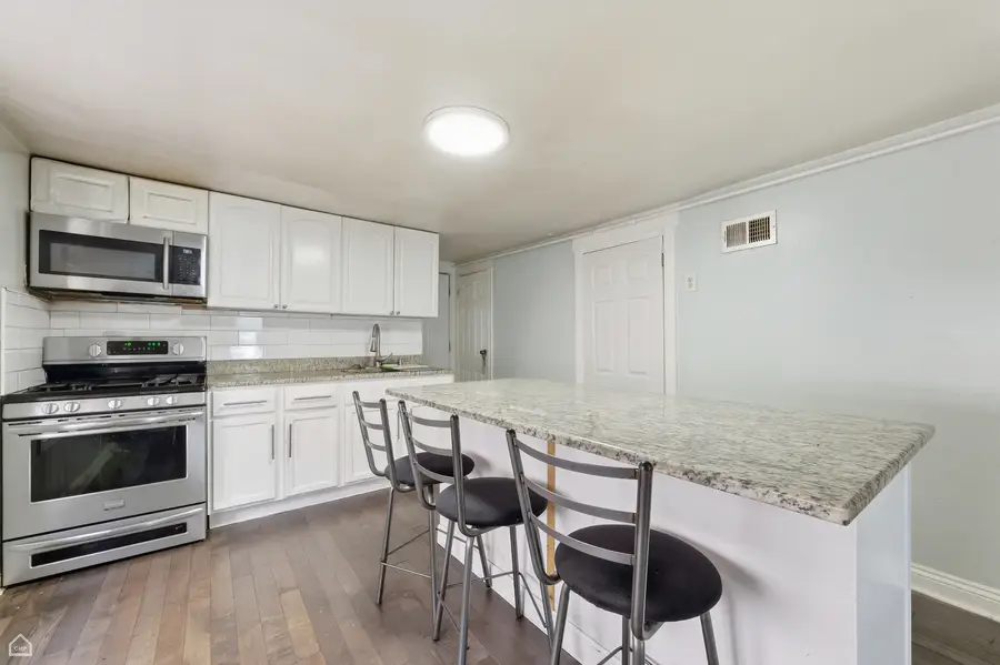 4026 N Kimball Avenue, Chicago, IL 60618 - Image #3