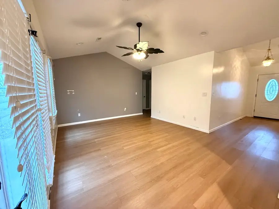 404 Bogie Drive, Herrin, IL 62948 - #3