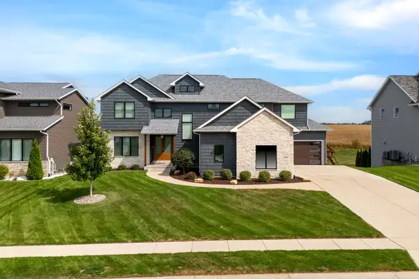5765 Pigeon Creek Road, Bettendorf, IA 52722