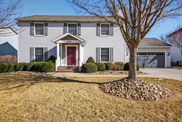 4919 Hamilton Drive, Davenport, IA 52807