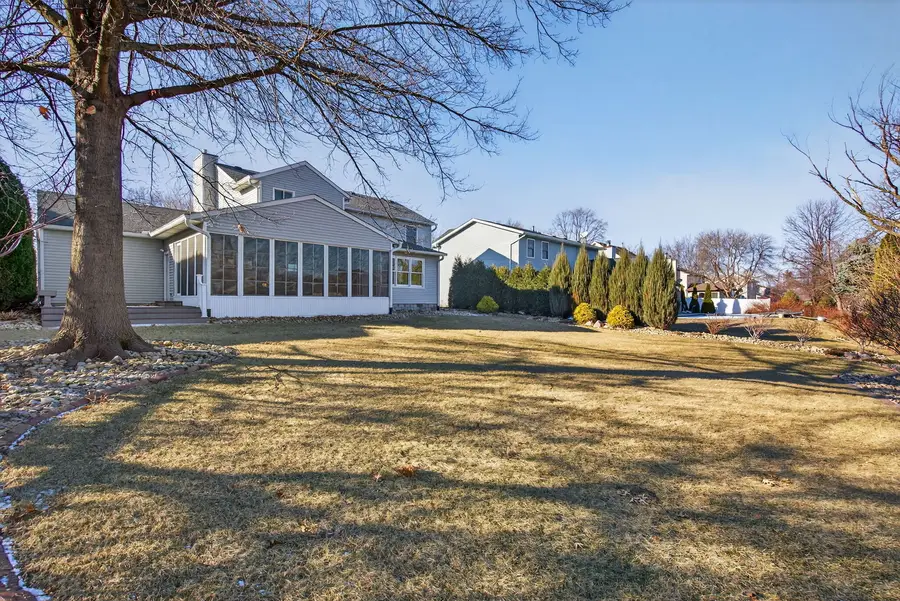 4919 Hamilton Drive, Davenport, IA 52807 - #2