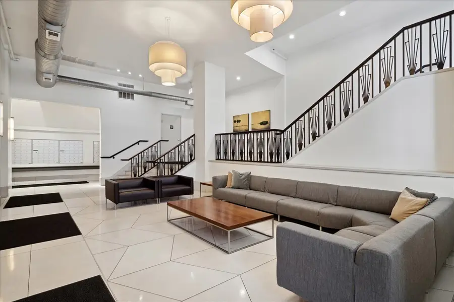 758 N Larrabee Street #519, Chicago, IL 60654 - Image #3