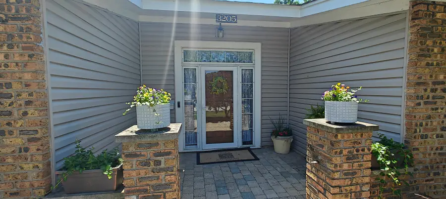 3205 63rd Street, Woodridge, IL 60517 - #2