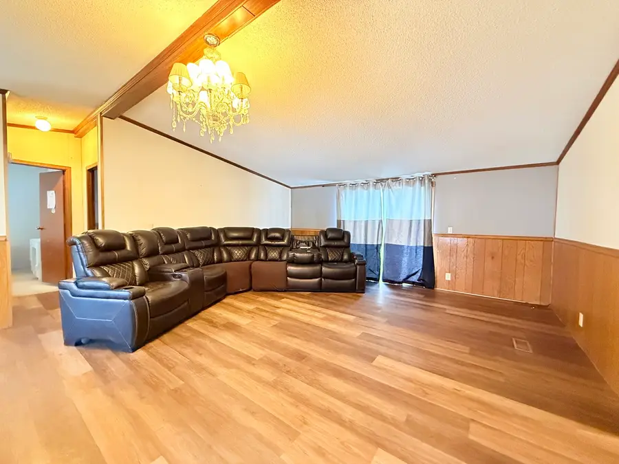 410 W Mable Street, Harrisburg, IL 62946 - Image #3