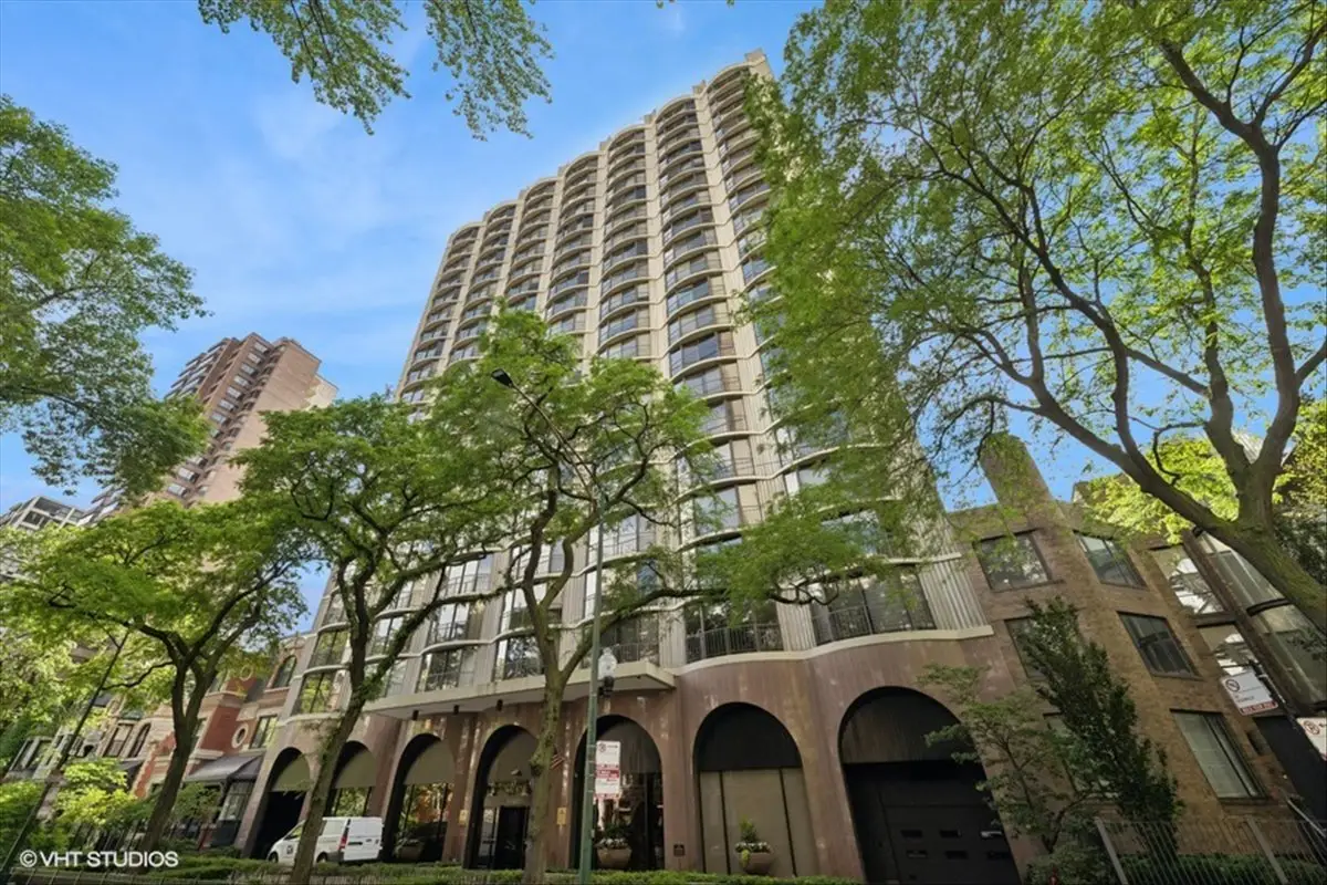 1440 N State Street #21B, Chicago, IL 60610 - Image #1