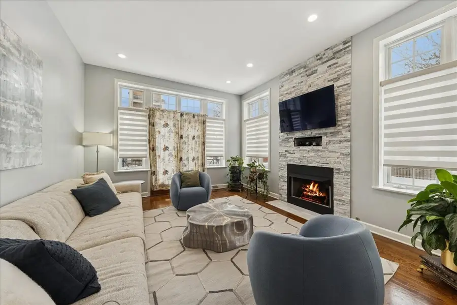 1901 W Armitage Avenue #1E, Chicago, IL 60622 - Image #2