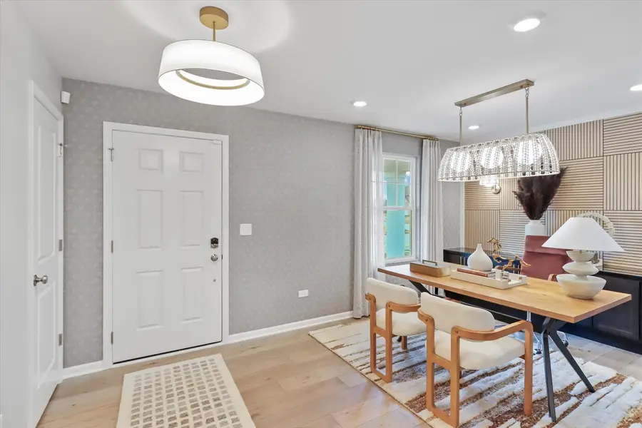 446 Bower Lane, Oswego, IL 60543 - Image #2