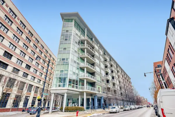 845 N Kingsbury Street #515, Chicago, IL 60610