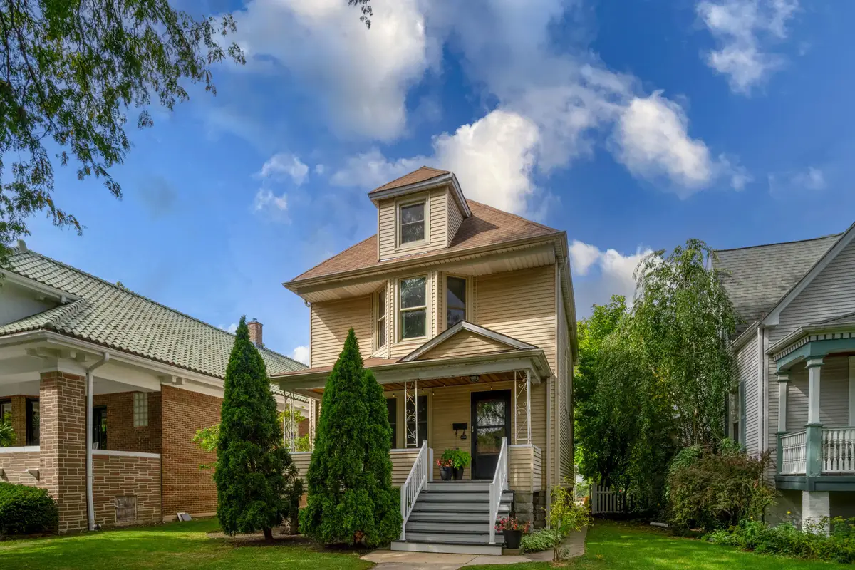 4744 N Lotus Avenue, Chicago, IL 60630 - Image #1