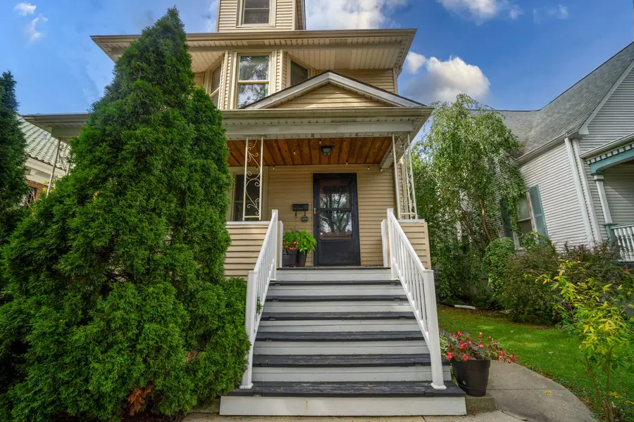 4744 N Lotus Avenue, Chicago, IL 60630 - Image #2