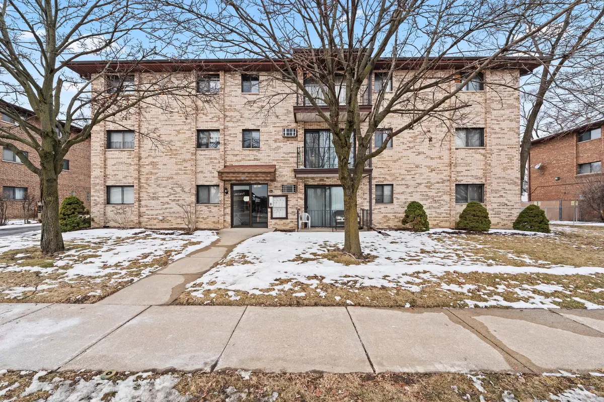 10912 Central Avenue #202, Chicago Ridge, IL 60415 - #1