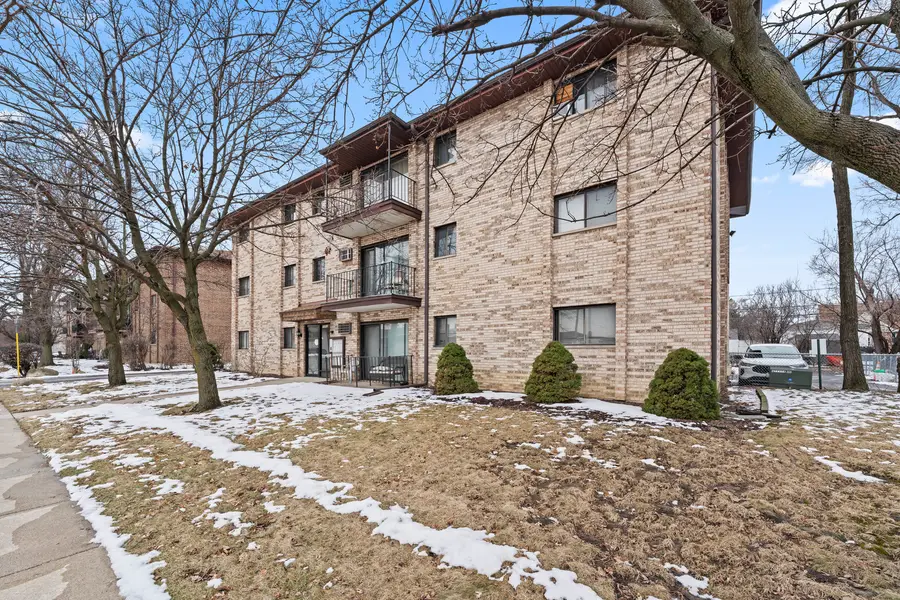 10912 Central Avenue #202, Chicago Ridge, IL 60415 - #2