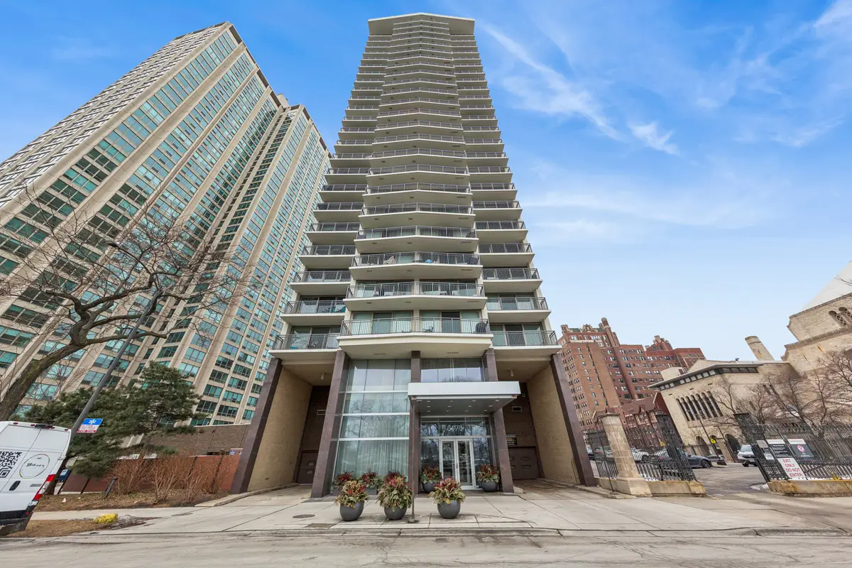 3470 N Lake Shore Drive #4C, Chicago, IL 60657 - #1