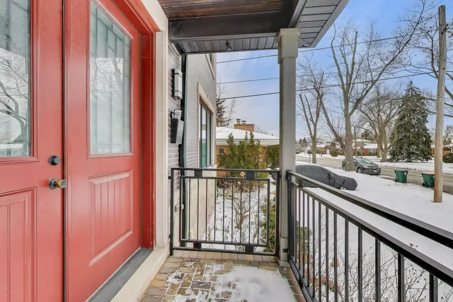 8511 Mango Avenue, Morton Grove, IL 60053 - #2