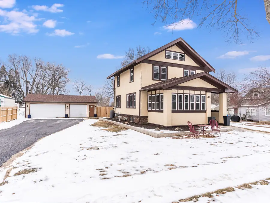 211 S Pecatonica Street, Winnebago, IL 61088 - #3