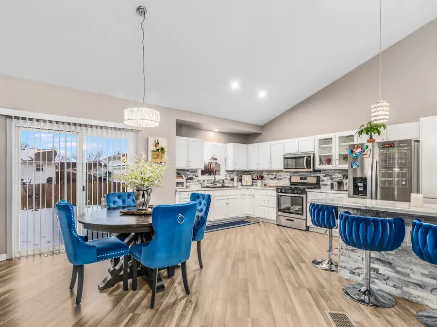 1811 Cumberland Drive, Plainfield, IL 60586 - Image #3