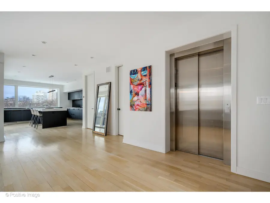 530 W Dickens Avenue #401, Chicago, IL 60614 - Image #2