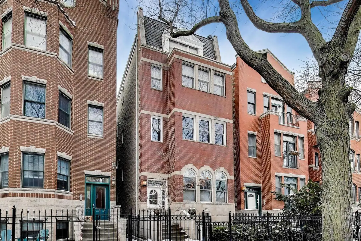 2852 N Damen Avenue #3, Chicago, IL 60618 - #1