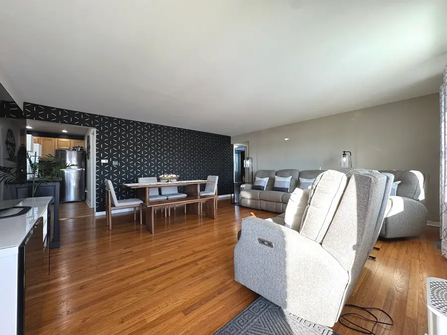 315 W Brookmont Boulevard, Bradley, IL 60915 - Image #2