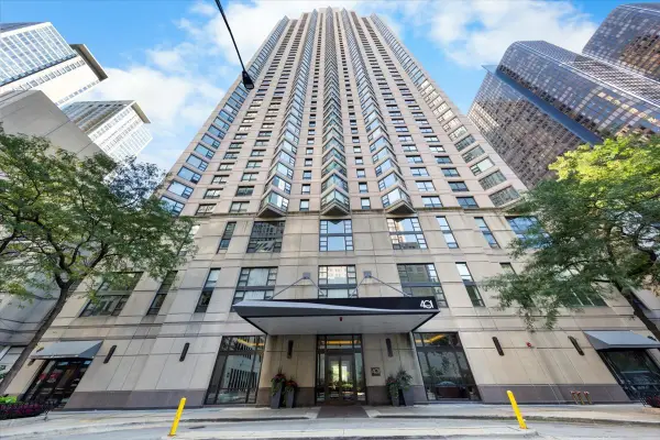 401 E Ontario Street #4001, Chicago, IL 60611