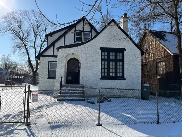 28 E 157th Street, Harvey, IL 60426