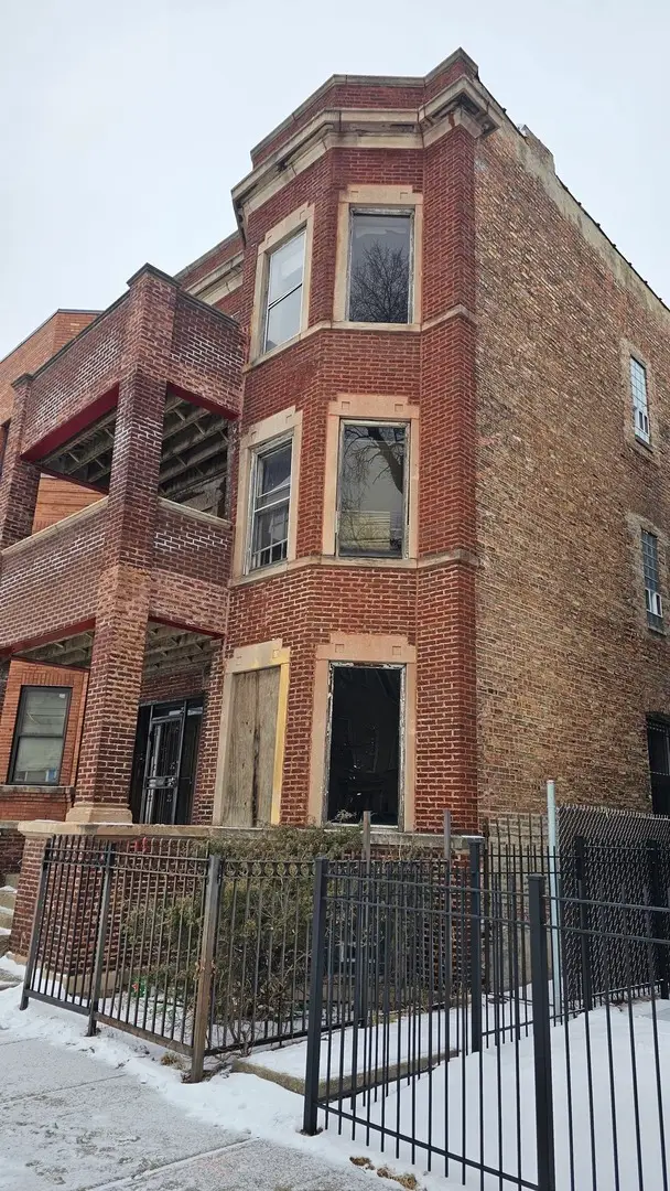 5319 S Calumet Avenue, Chicago, IL 60615 - Image #2