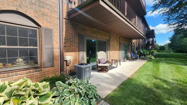 1360 Kimberly Ridge Road #111, Bettendorf, IA 52722