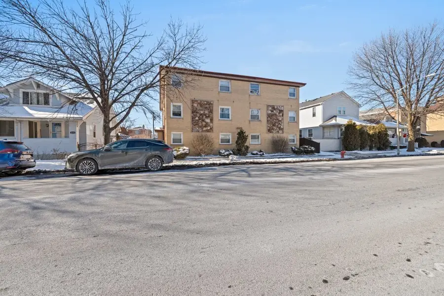 2222 N Harlem Avenue #1NW, Elmwood Park, IL 60707 - Image #2