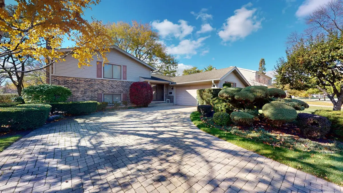 2604 N Prindle Avenue, Arlington Heights, IL 60004 - Image #1