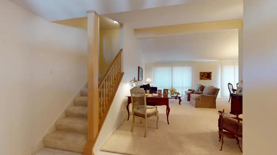 2604 N Prindle Avenue, Arlington Heights, IL 60004 - Image #2