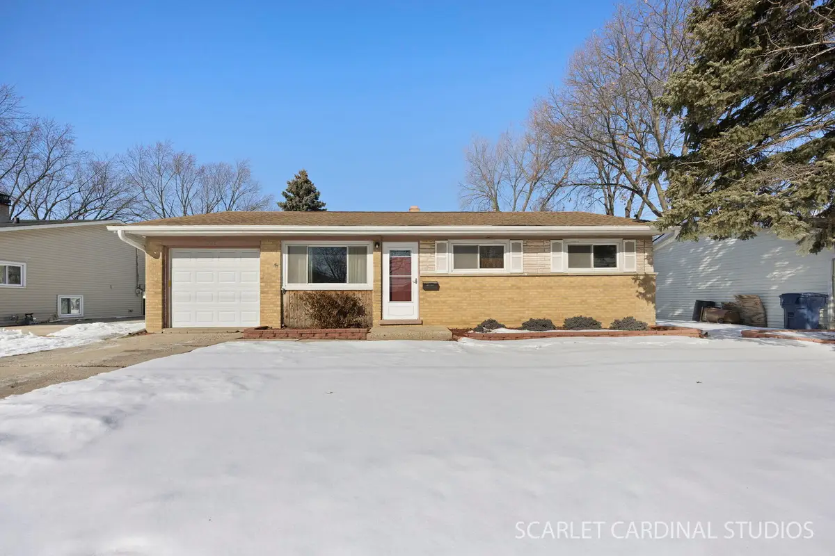 156 E Fullerton Avenue, Glendale Heights, IL 60139 - #1
