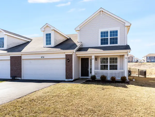 674 Boathouse Road, Pingree Grove, IL 60140