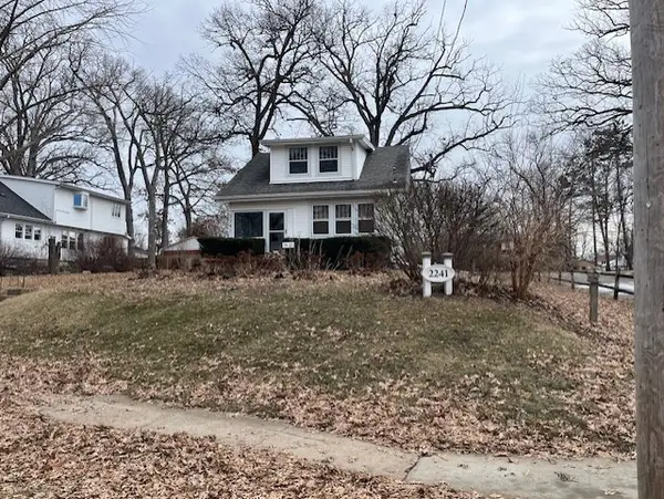 2241 26th Street, Rock Island, IL 61201