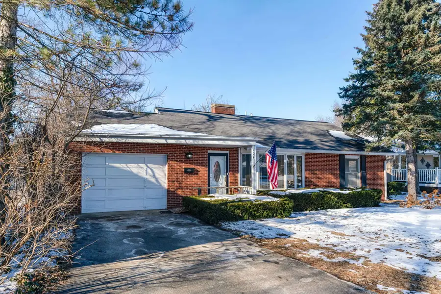 204 Lakeshore Drive, Crystal Lake, IL 60014 - #2